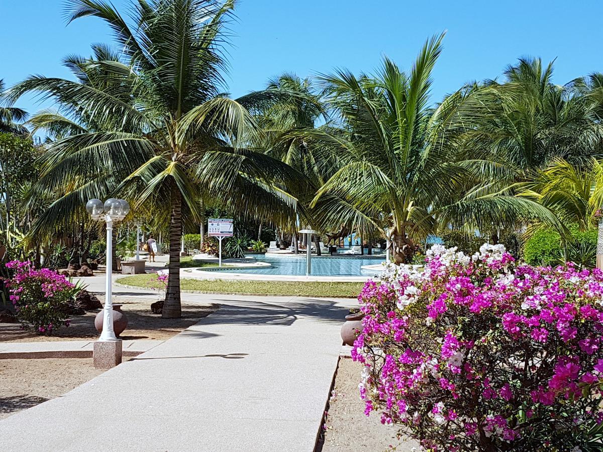 Safari Village Saly 外观 照片